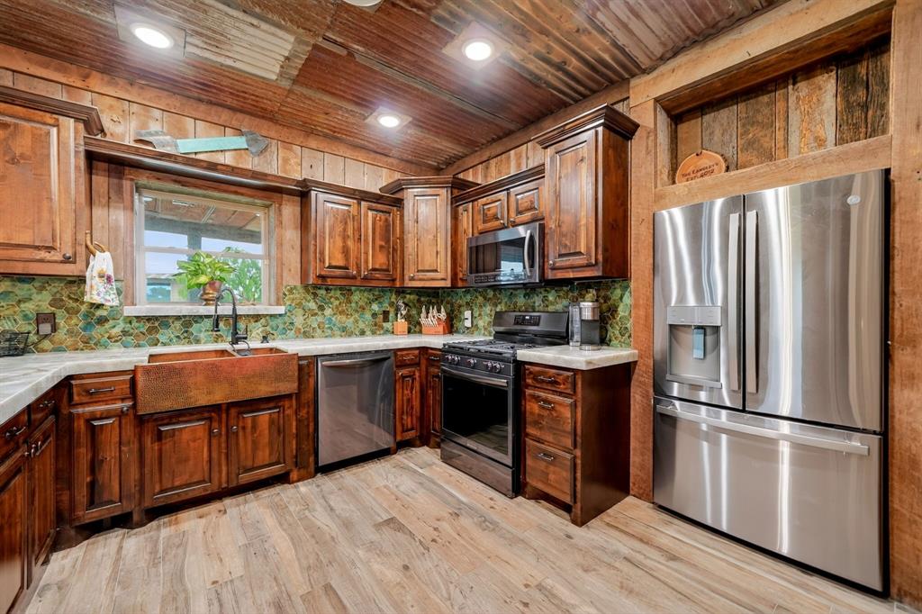 J J Rials Surv Abs #871 - Residential
