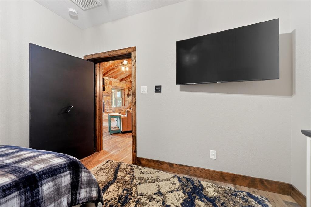 J J Rials Surv Abs #871 - Residential