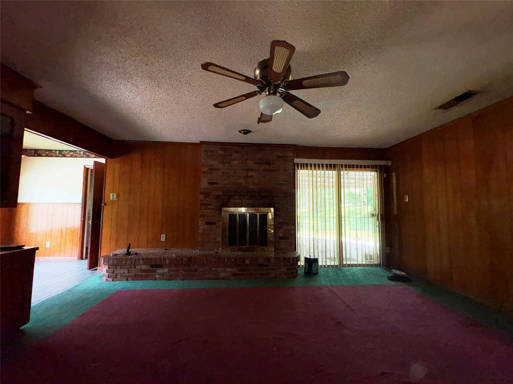 932 Ray Andra Drive