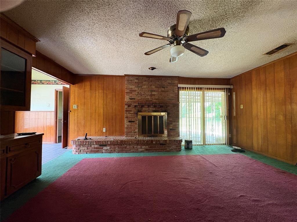 932 Ray Andra Drive