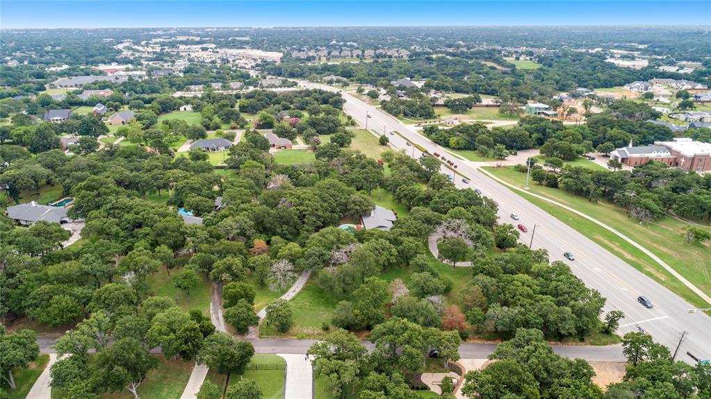 2740 W Southlake Boulevard