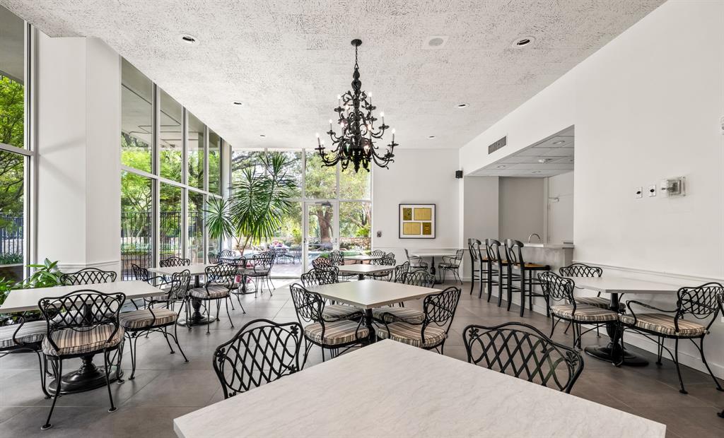 Park Towers Condo - Residential