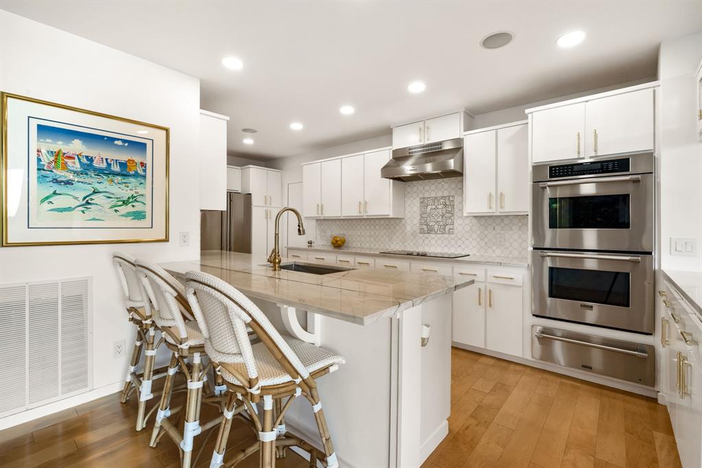 Park Towers Condo - Residential