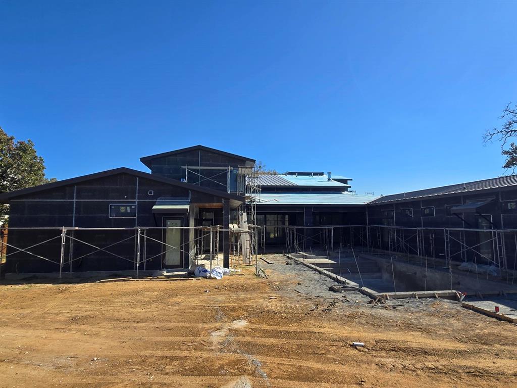 300 Shady Oaks Drive