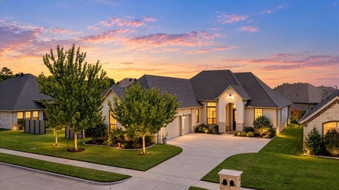 Photo of 1109 Aviara Court, Granbury, TX 76048 (MLS # 21392095)