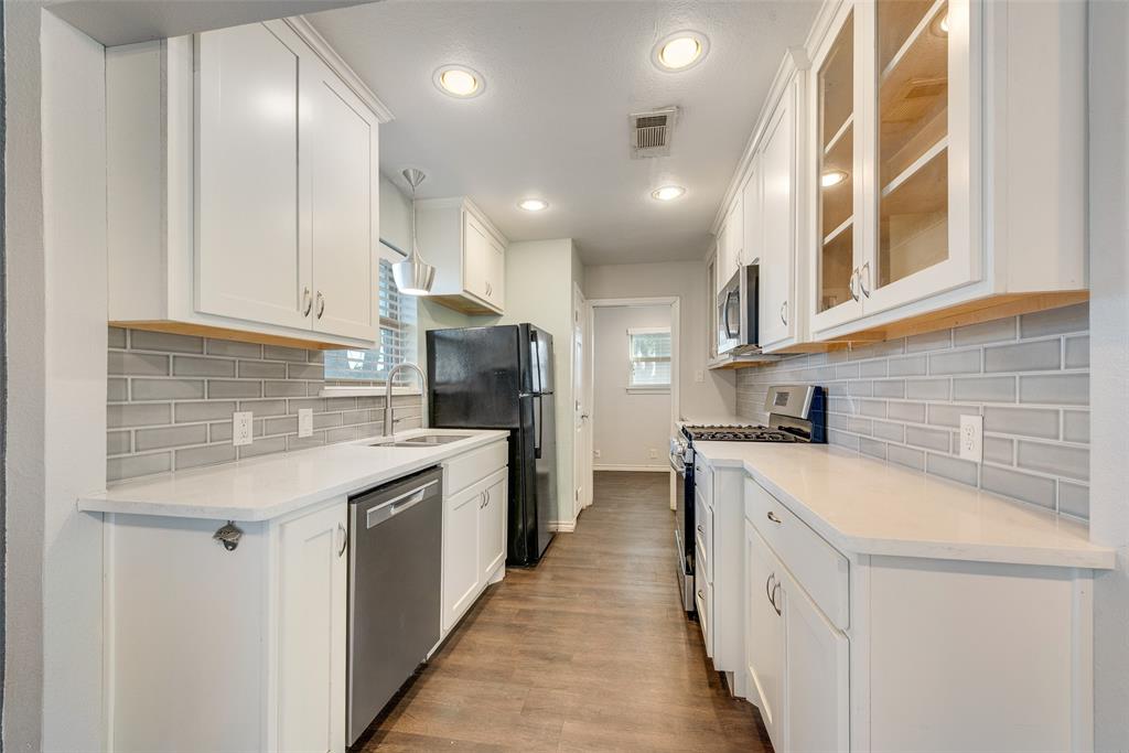 Colonial Ac #1 - Residential