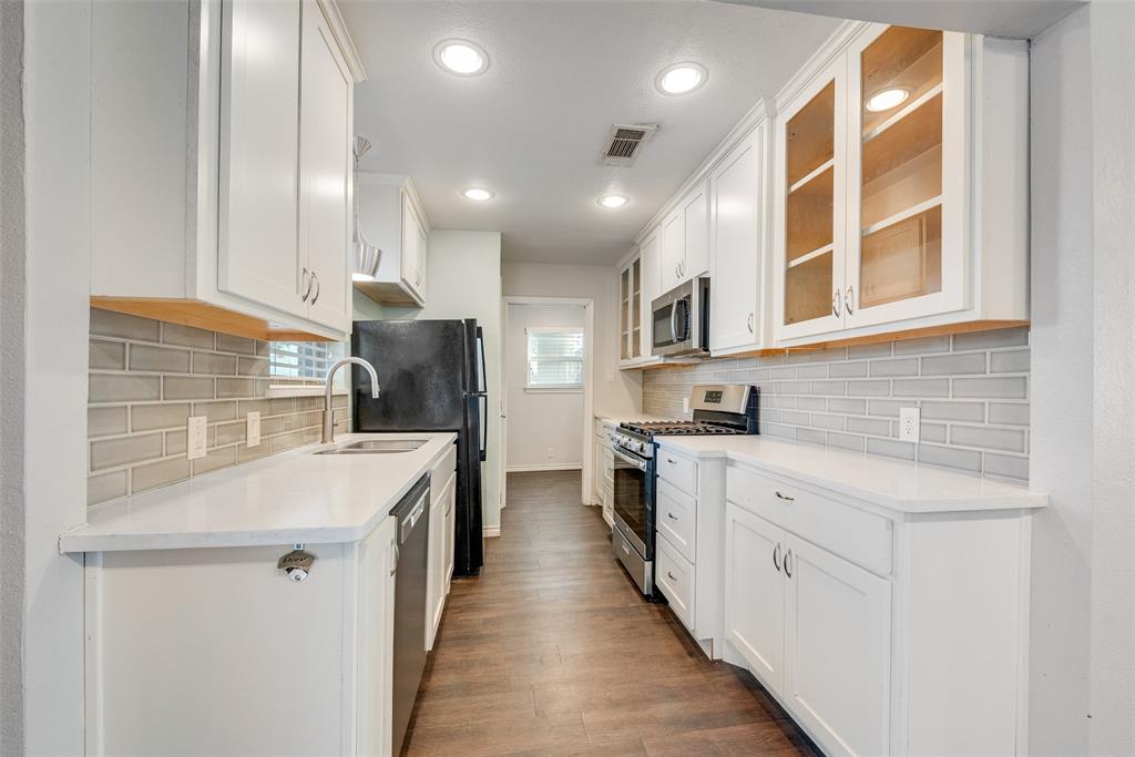 Colonial Ac #1 - Residential