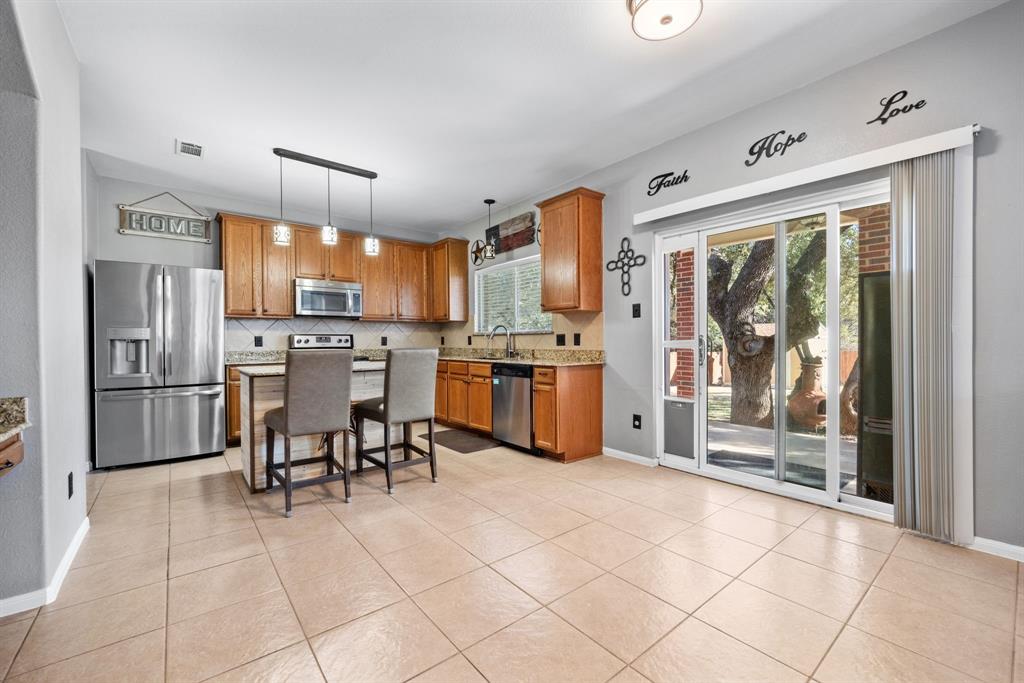 704 Cattail Circle