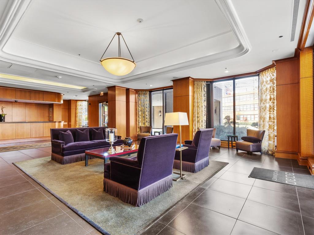 Latour Condo - Residential