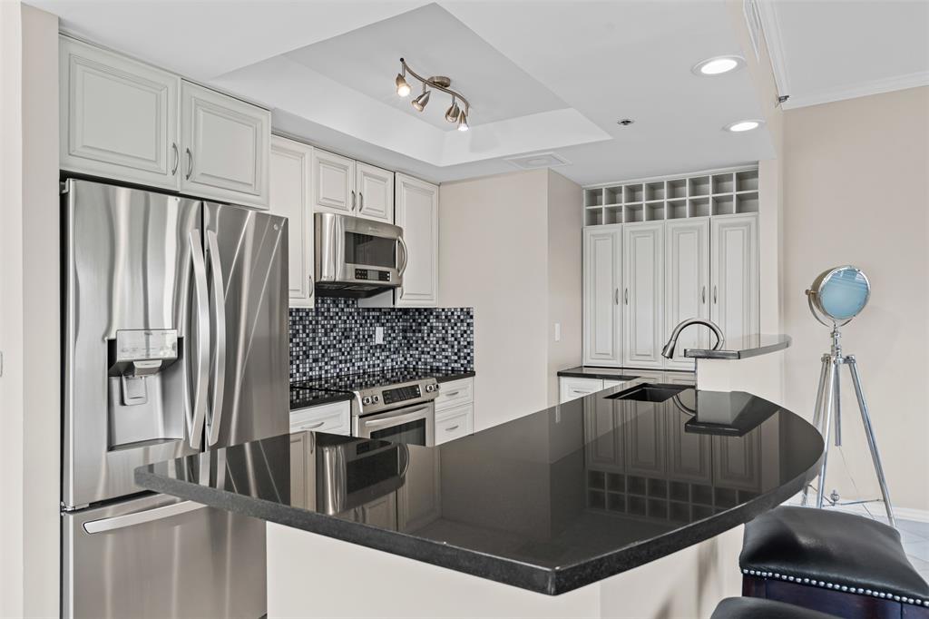 Latour Condo - Residential