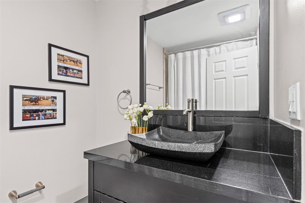 Latour Condo - Residential