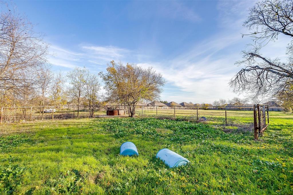 Tract 2, Abstract 932, John H Lucas Survey, Crowle - Land