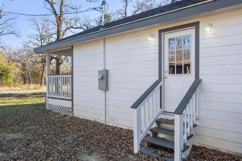 A home in Mabank