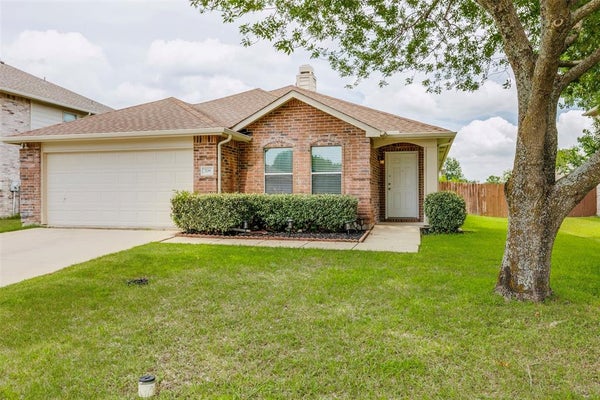 708 CLAIBORN LN, WYLIE, TX 75098 - Image a69c4cb7c13877c41ee53be1634d0a48/577803263