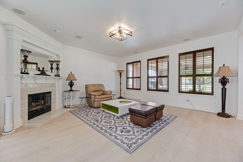 3925 Victory Drive