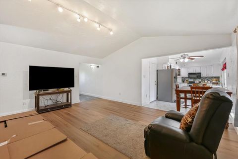 Tiny photo for 2301 Greenwood Circle, Carrollton, TX 75006 (MLS # 21101598)