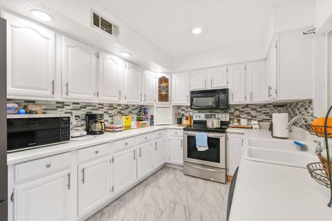 Tiny photo for 2301 Greenwood Circle, Carrollton, TX 75006 (MLS # 21101598)