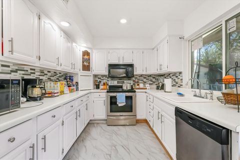 Tiny photo for 2301 Greenwood Circle, Carrollton, TX 75006 (MLS # 21101598)