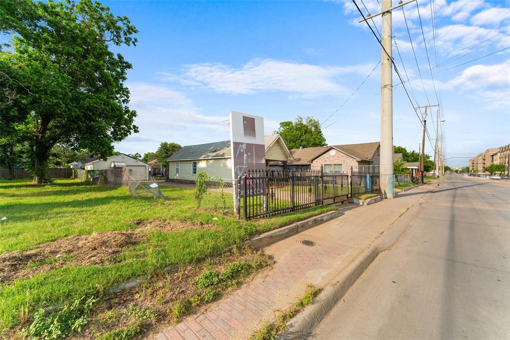 EAGLE POINT - Commercial Sale