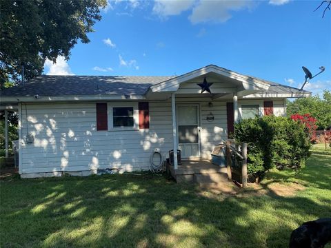 3704 County Road 801 Cleburne TX 76031