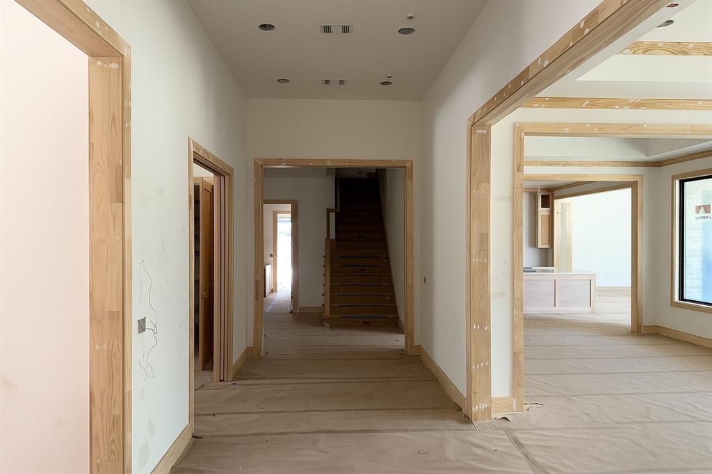 871 Beechwood Lane