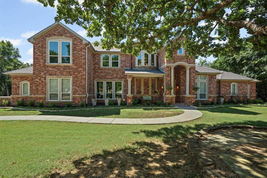 2001 Oak View Court