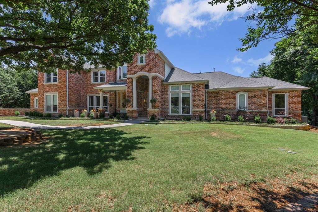 2001 Oak View Court