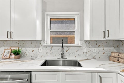Tiny photo for 1316 Royal Palm Lane, Carrollton, TX 75007 (MLS # 21392628)