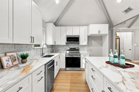 Tiny photo for 1316 Royal Palm Lane, Carrollton, TX 75007 (MLS # 21392628)