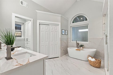 Tiny photo for 1316 Royal Palm Lane, Carrollton, TX 75007 (MLS # 21392628)