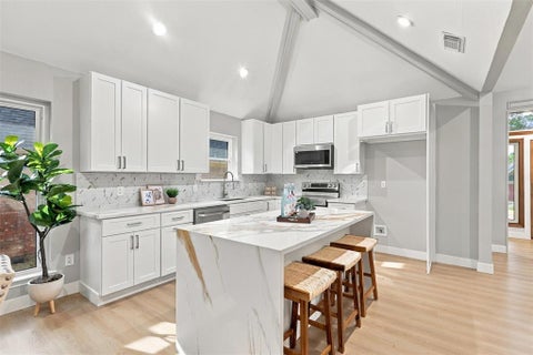 Tiny photo for 1316 Royal Palm Lane, Carrollton, TX 75007 (MLS # 21392628)