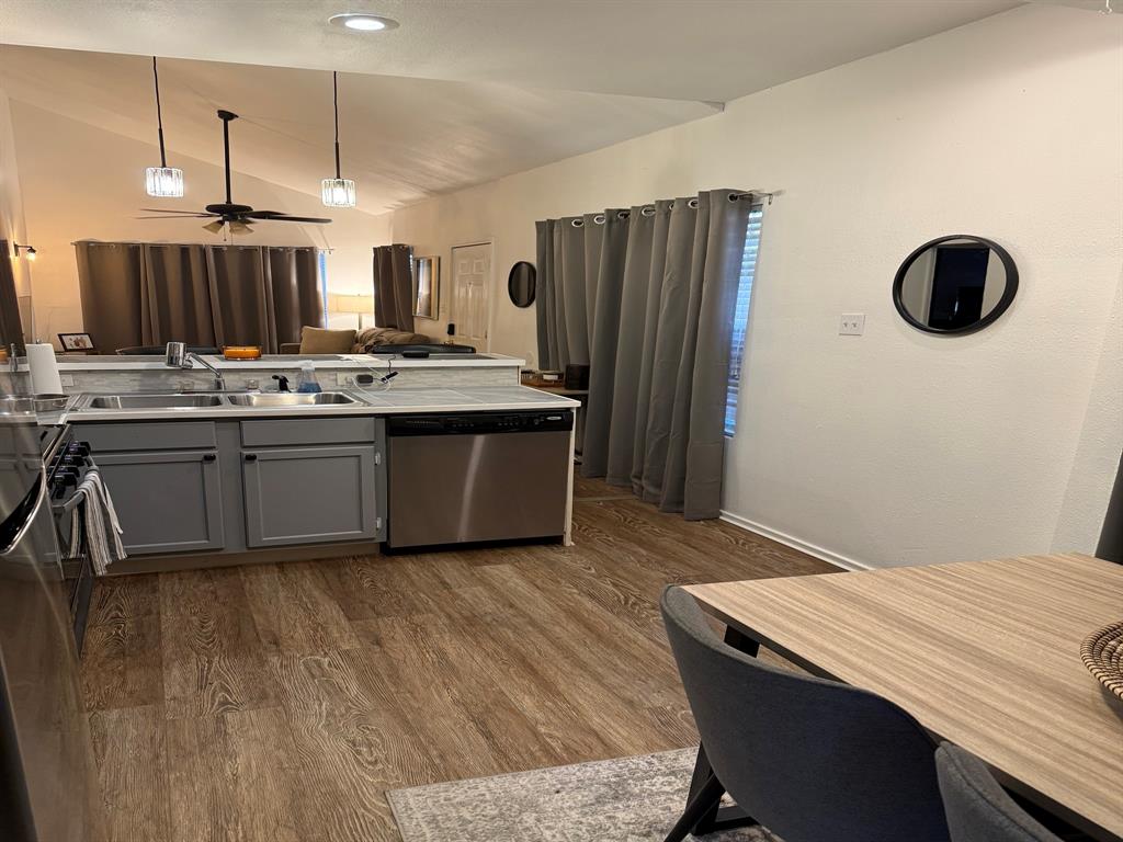 4347 Travis Street 4347