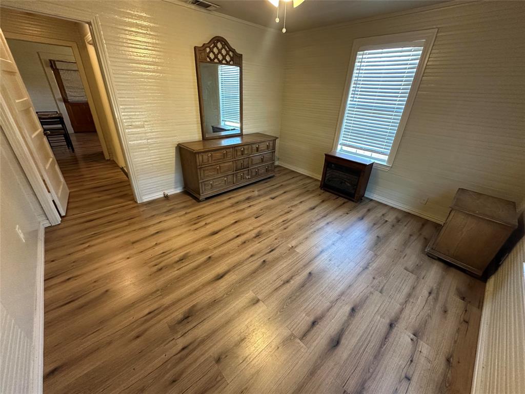 R M Wyatt - Residential