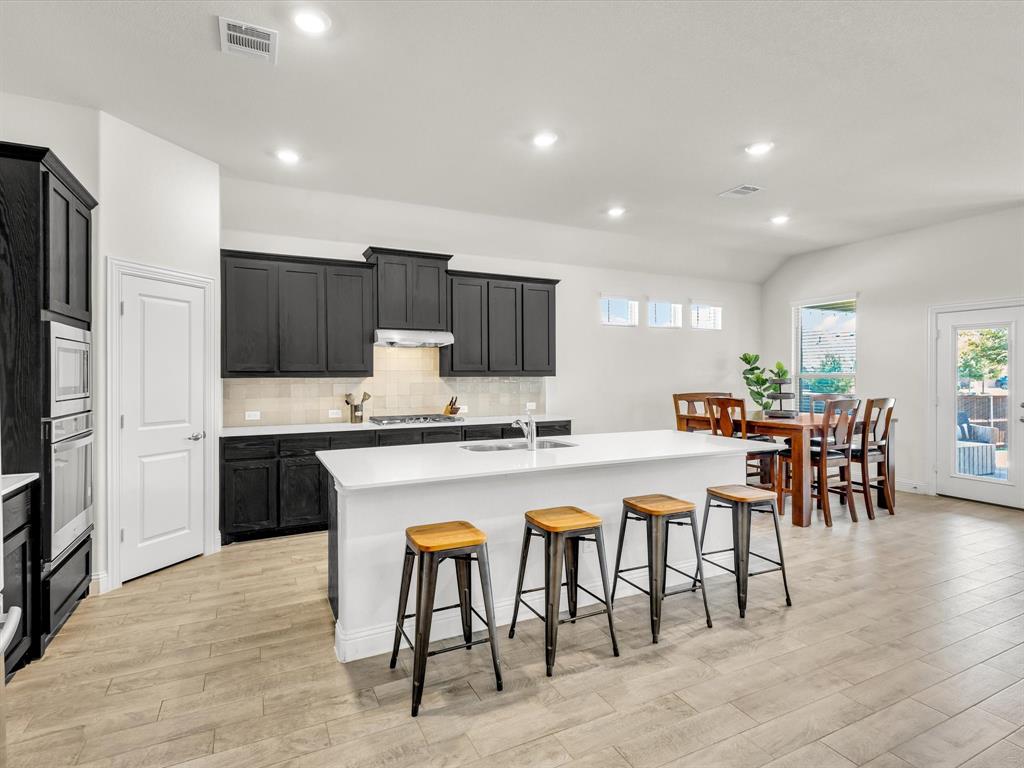 2953 Log Cabin Drive