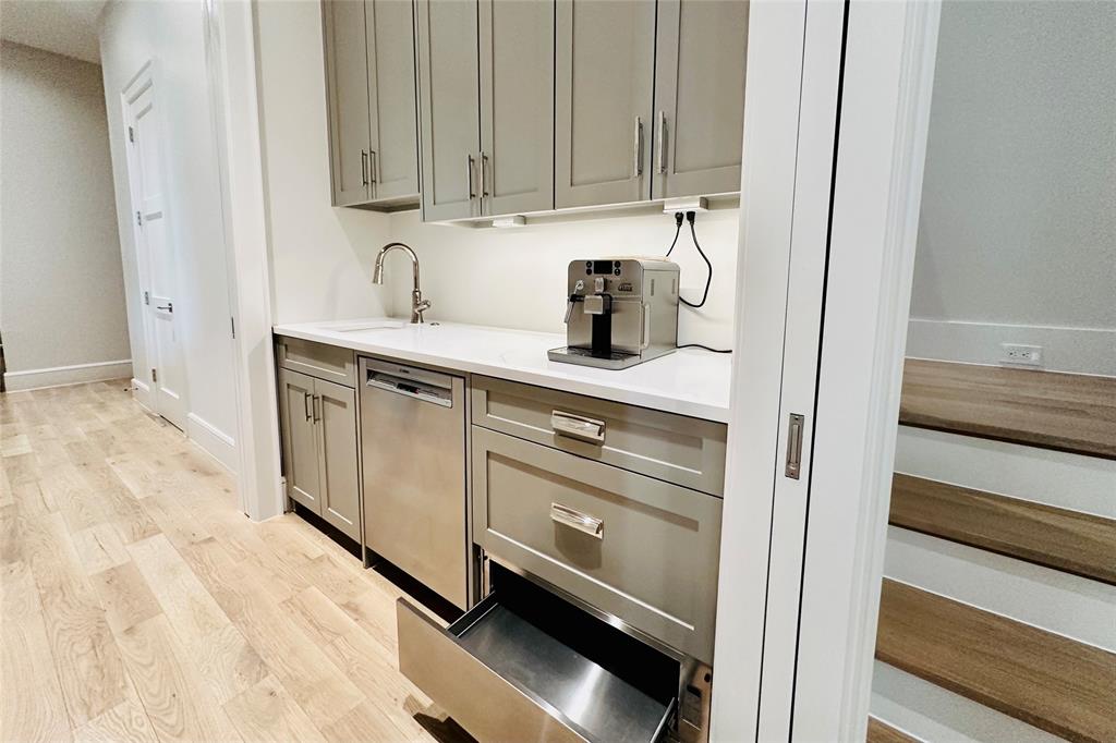 Newman Village Homestead - Residential