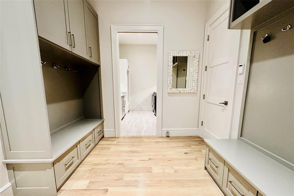 Newman Village Homestead - Residential