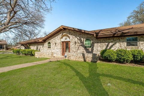 A home in Granbury