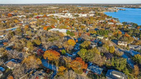 A home in Granbury