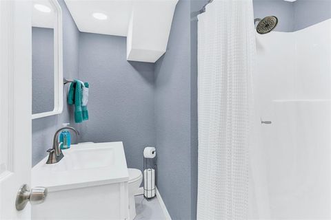 Tiny photo for 131 Greenway Bend, Pottsboro, TX 75076 (MLS # 21120334)