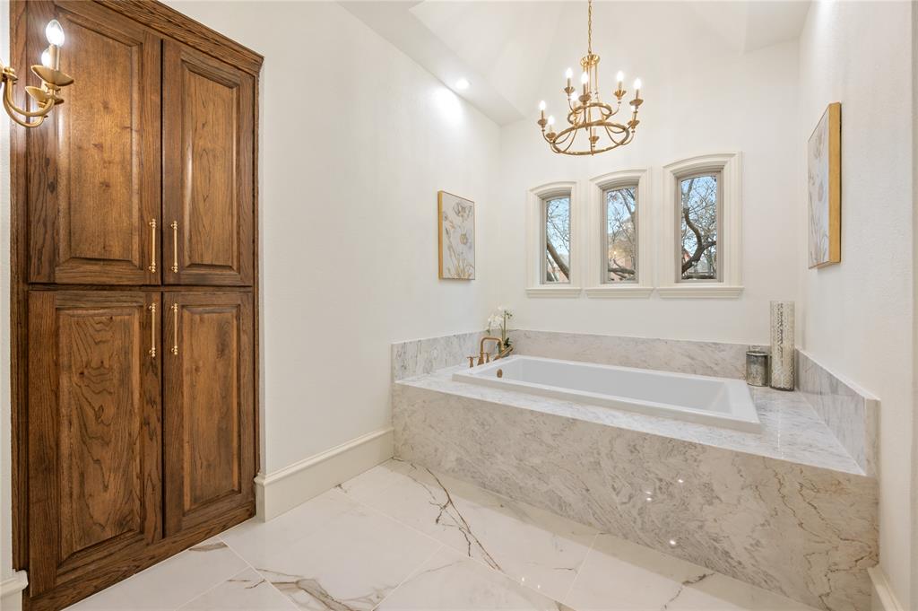 Point Noble - Residential