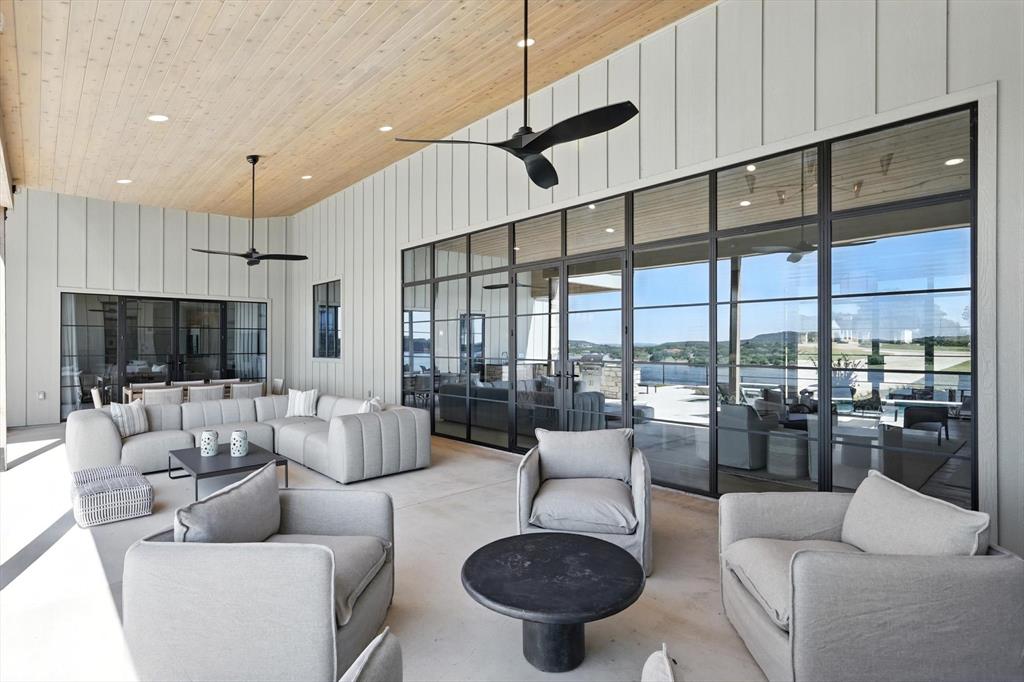 Sportsmans World 01 - Residential