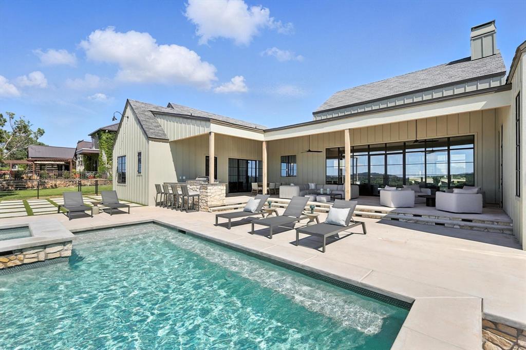 Sportsmans World 01 - Residential