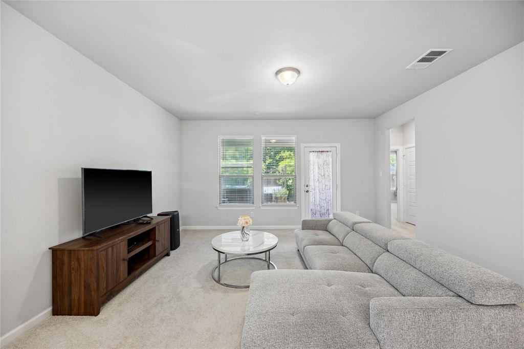 5649 Southern Fern Road