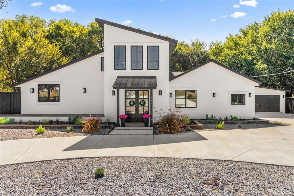 3703 Greenwood Road
