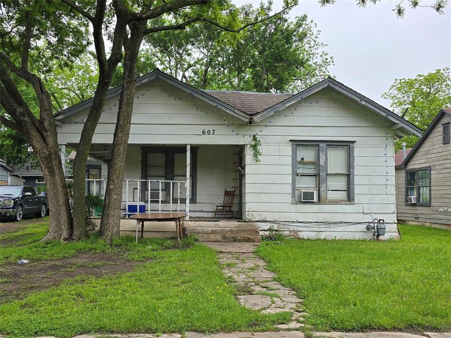 Recently remodeled interior. It still needs some TLC on the exterior, priced accordingly. Great fix-and-flip or rental hold. Seller has 6 more properties available; package deals welcome. Motivated seller. AS-IS sale. Act fast.