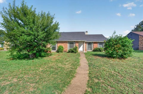 Photo of 481 WEAVER Street, Cedar Hill, TX 75104 (MLS # 21340769)