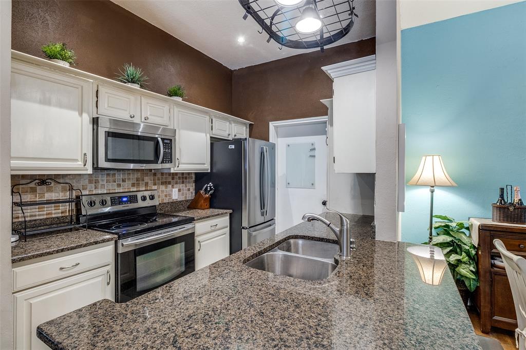 5619 Preston Oaks Road 307