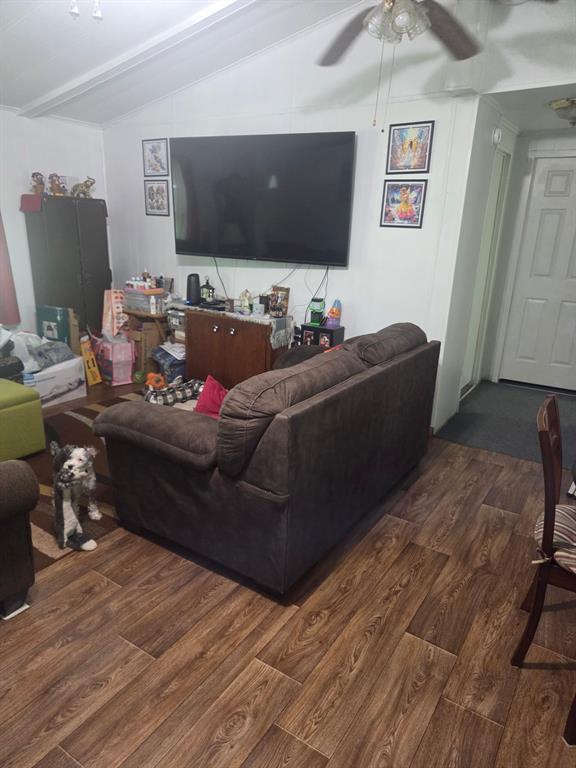 2301 An County Road 2209