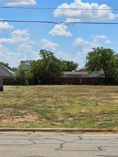 5116 Pinson Street Fort Worth TX 76105