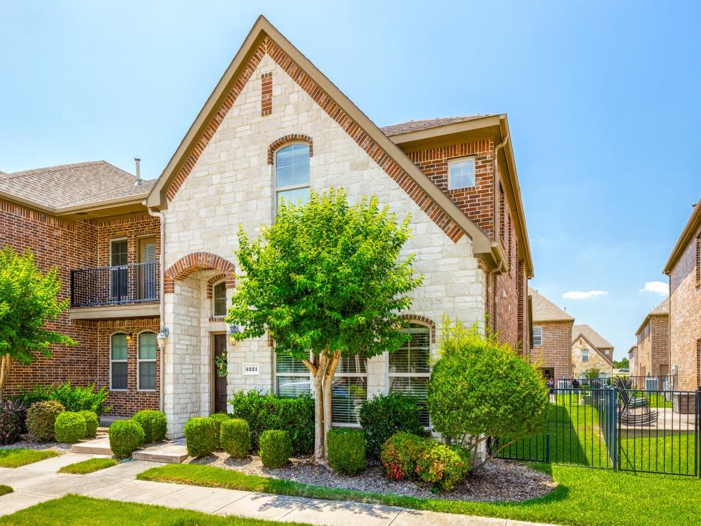 4221 Comanche Drive
